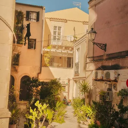 Anacreonte Ortigia * סירקוזה